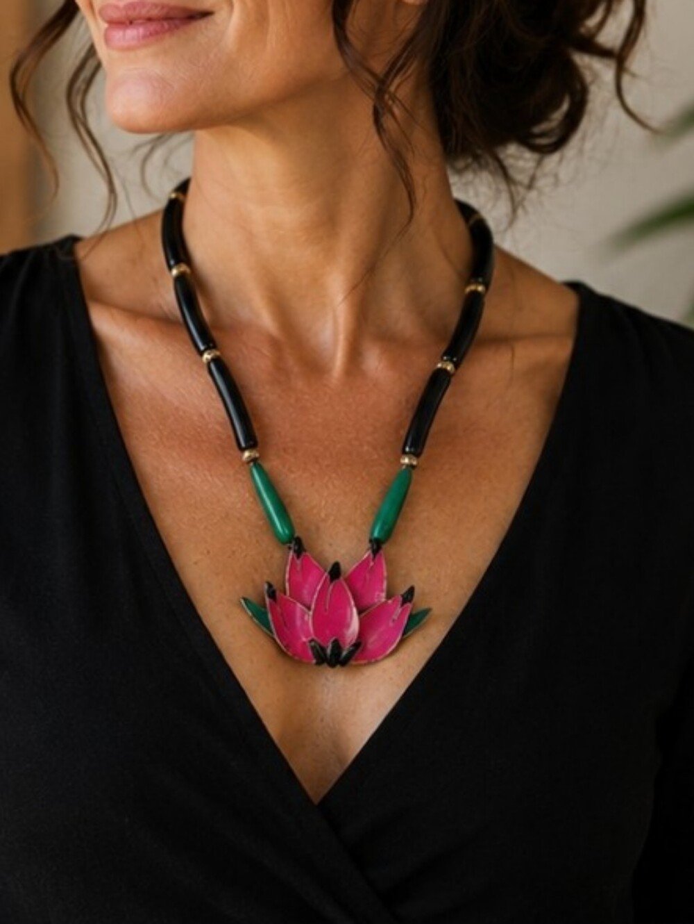 60's Vintage Korea Enamel Lotus Floral Necklace